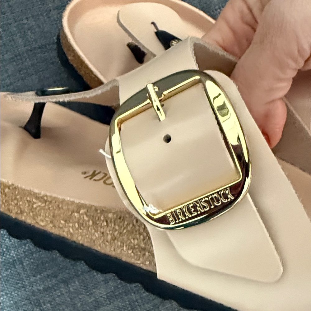 Birkenstock Nude Sandals with Gold Accents - Picture 5 of 7